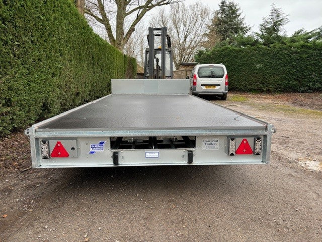 Brand New Ifor Williams LM146TRI Headboard