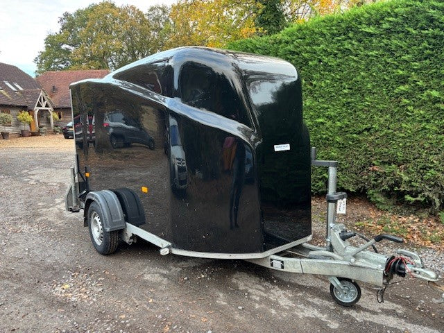 Used Debon C300 Box Van Trailer U3130