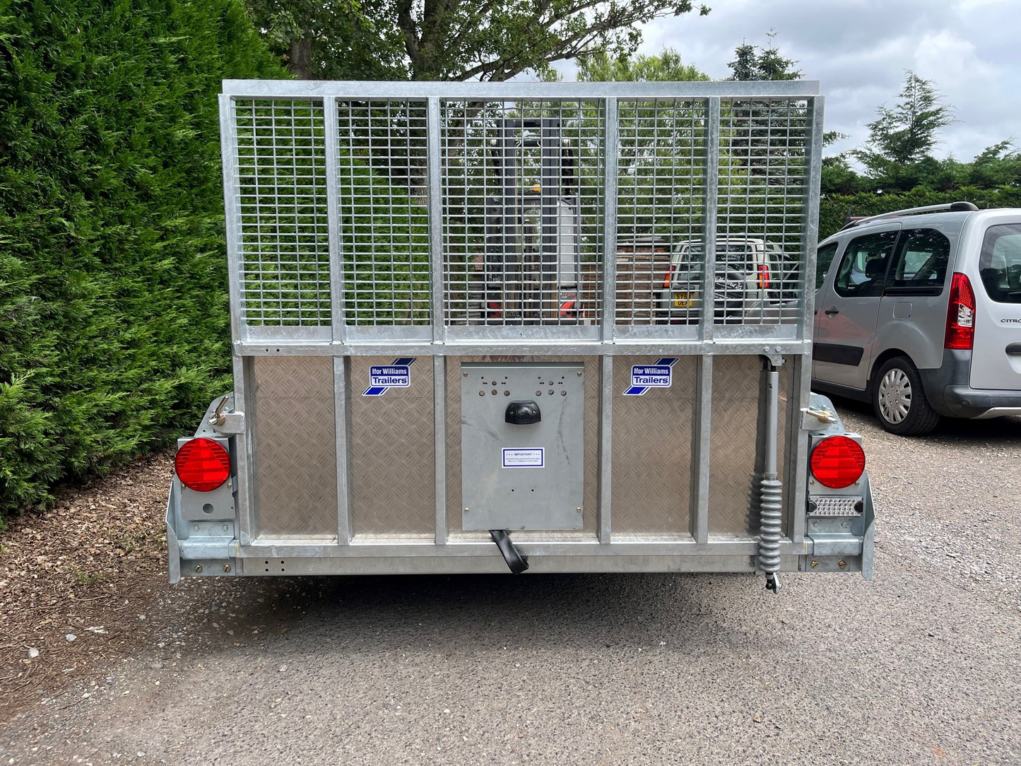 Brand New Ifor Williams GD105