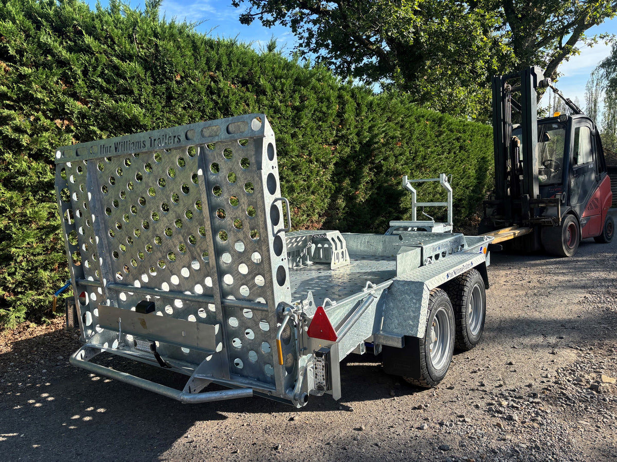 Brand New Ifor Williams GH1054 DIGADOC