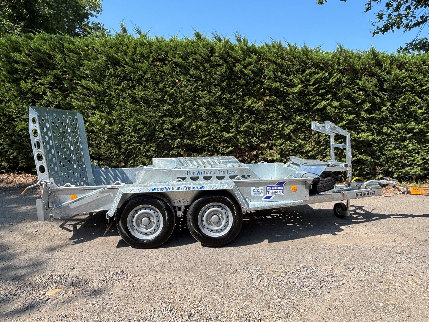 Brand New Ifor Williams GH94BT DIGADOC