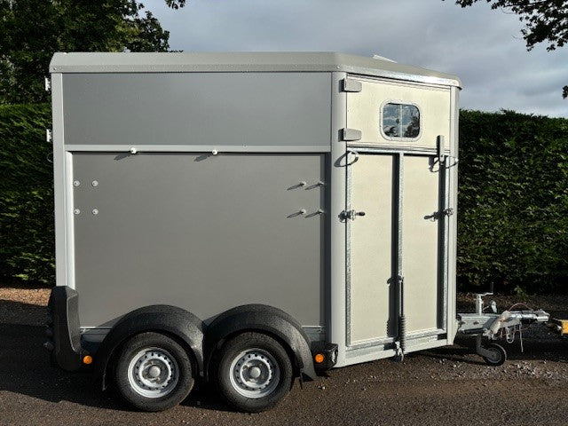 Brand New Ifor Williams HB403 UNI38220