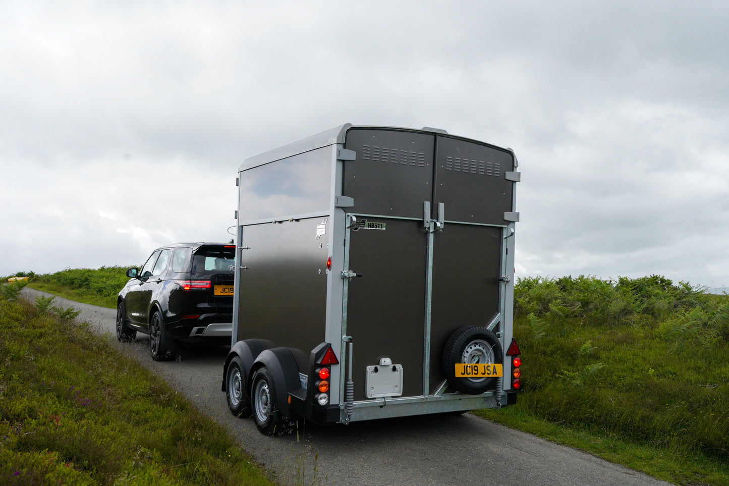 HB511 Double Horsebox