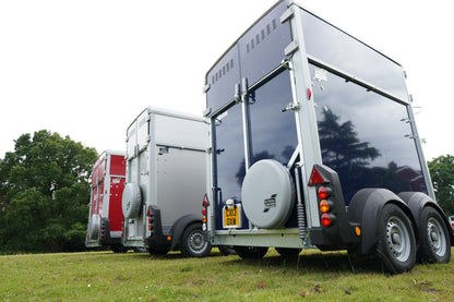 HB511 Double Horsebox