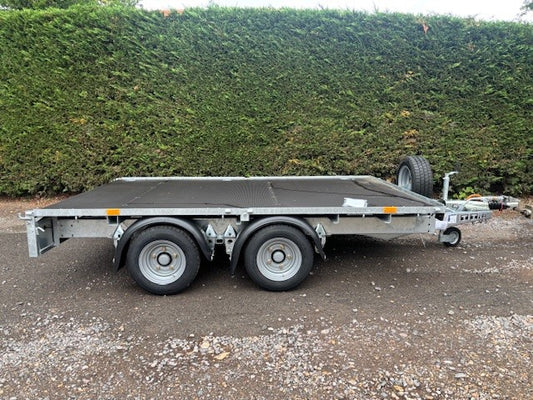 Brand New Ifor Williams LM106