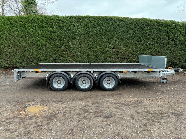 Brand New Ifor Williams LM146TRI Headboard