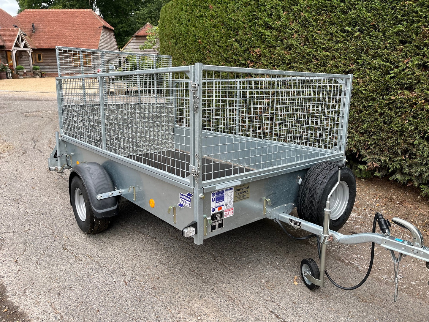 Brand New Ifor Williams P8e Mesh Sides