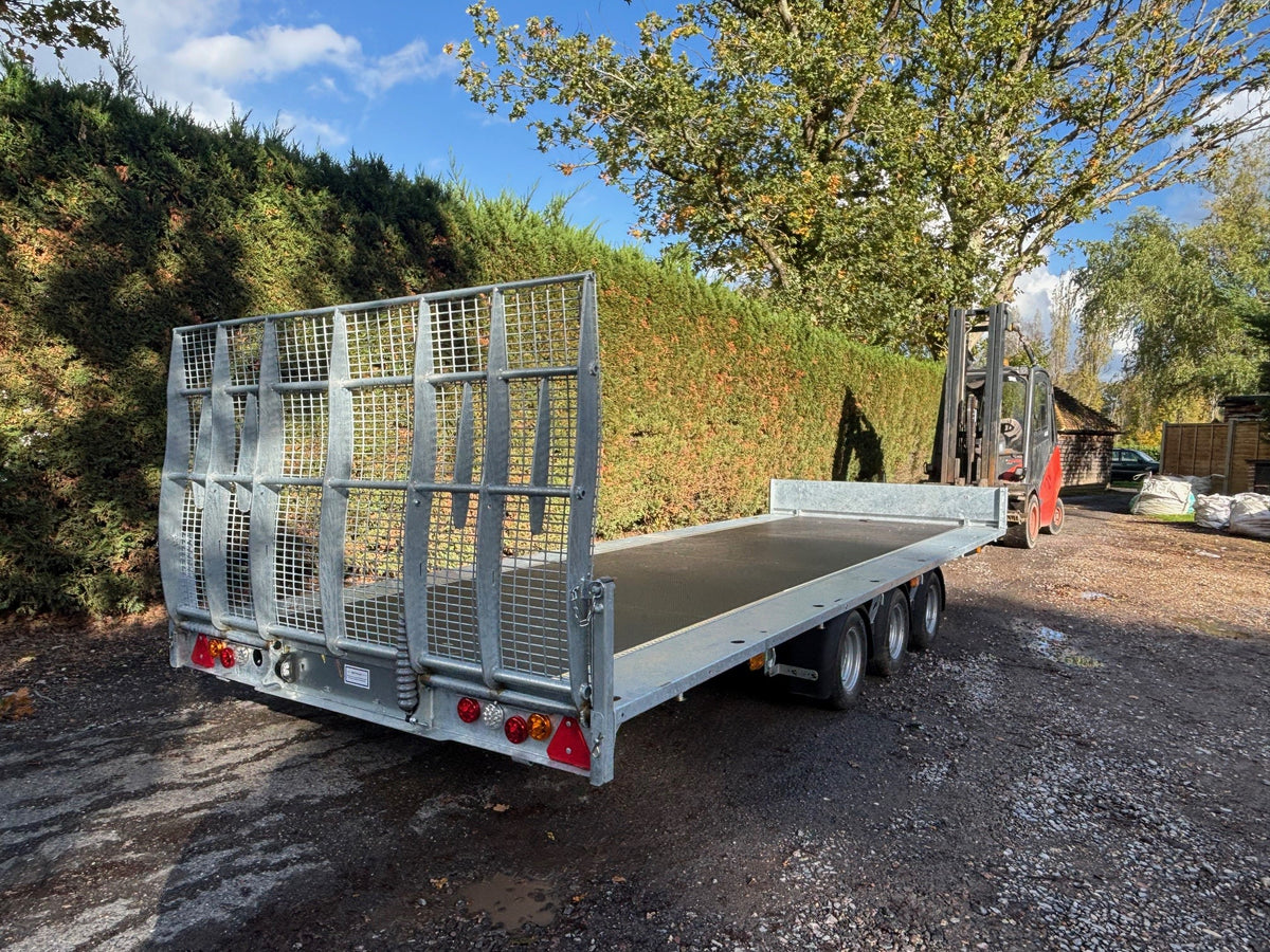 Brand New Ifor Williams TB5521 HB
