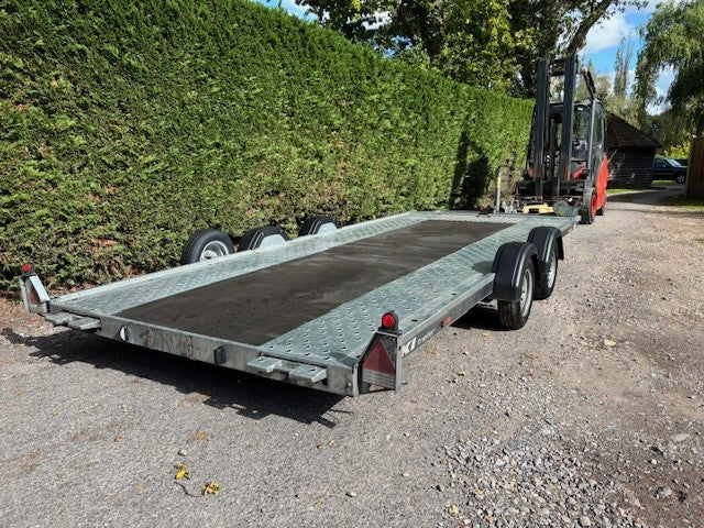 Used Tiki 3500 Car Trailer