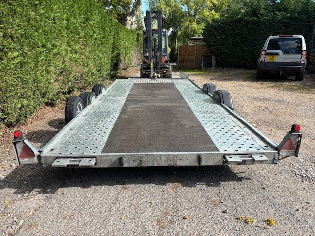 Used Tiki 3500 Car Trailer